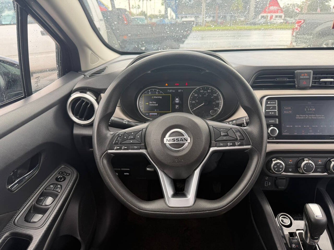 Used 2021 Nissan Versa SV FWD image 2