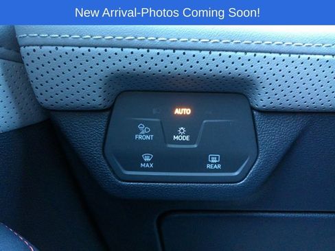 Used 2024 Volkswagen Atlas Peak Edition SEL image 21