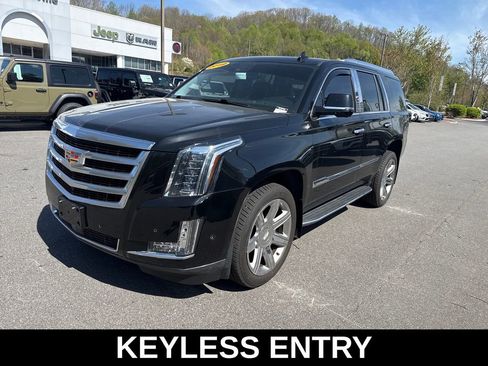 Used 2019 Cadillac Escalade Premium Luxury AWD/4WD image 10