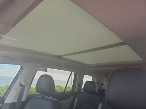 Used 2024 Volkswagen Atlas Peak Edition SEL image 33