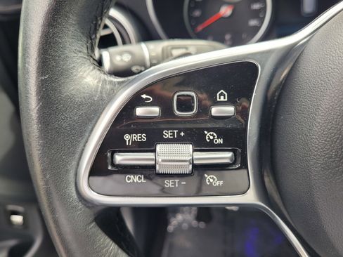 Used 2020 Mercedes-Benz GLC 300 image 21