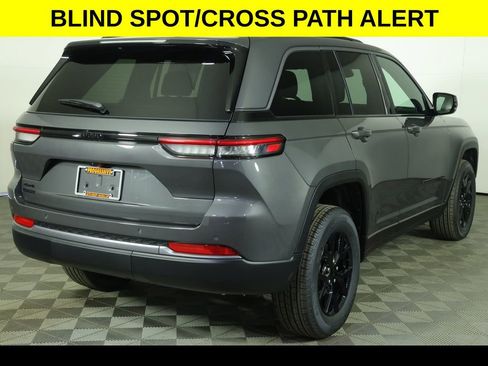 New 2026 Jeep Grand Cherokee Altitude AWD/4WD image 8