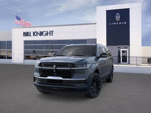New 2025 Lincoln Navigator L Reserve w/ Jet Appearance Package image 2
