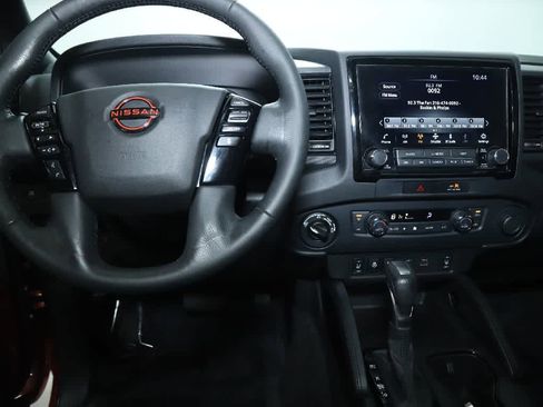 Used 2022 Nissan Frontier PRO-4X w/ Pro-4X Premium Package image 35