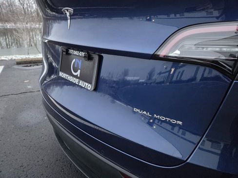 Used 2020 Tesla Model Y Long Range image 9