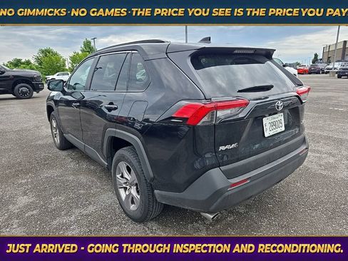 Used 2025 Toyota RAV4 XLE FWD image 5