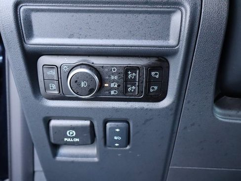 Used 2025 Ford F150 Platinum image 37
