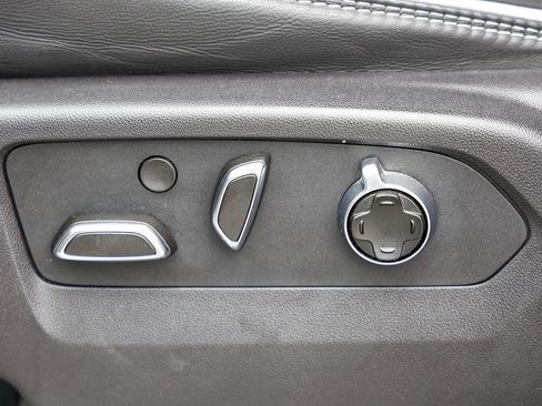 Used 2024 GMC Sierra 2500 AT4X w/ AT4X AEV Edition image 22