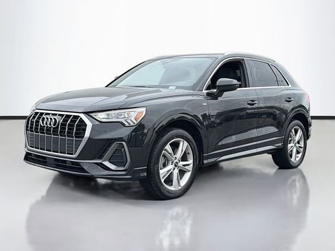 Used 2023 Audi Q3 2.0T Premium Plus AWD/4WD image 2