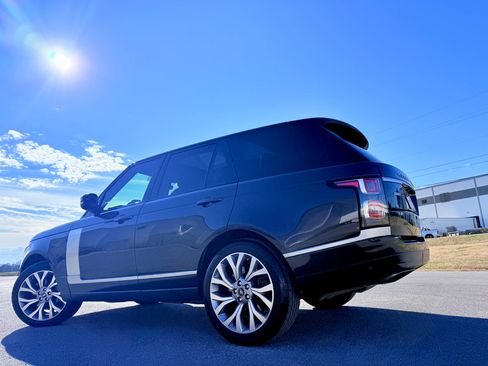 Used 2019 Land Rover Range Rover Supercharged image 8