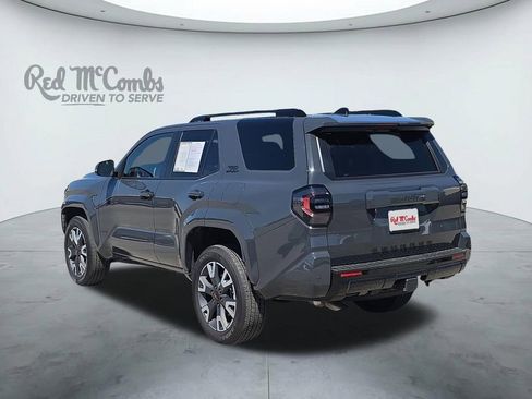 Used 2025 Toyota 4Runner TRD Sport AWD/4WD image 3