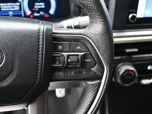 Used 2024 Toyota Tacoma TRD Sport image 17