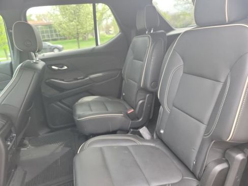 Used 2022 Chevrolet Traverse Premier AWD/4WD image 30