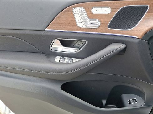 Certified 2025 Mercedes-Benz GLE 350 4MATIC image 12