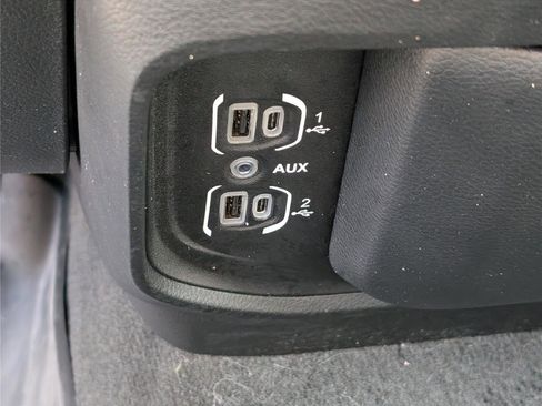 Used 2022 RAM 1500 Big Horn AWD/4WD image 24