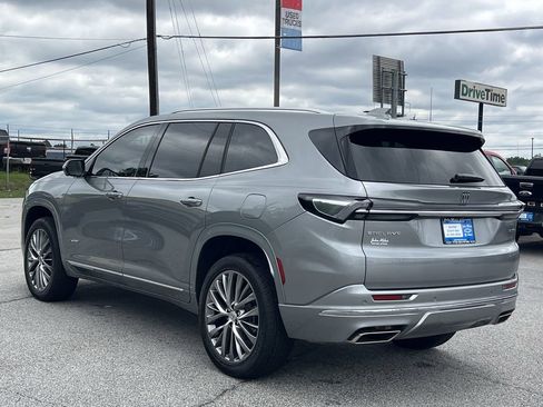 New 2025 Buick Enclave Avenir image 25