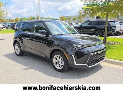 Certified 2025 Kia Soul LX w/ LX Technology Package