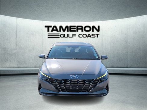Used 2022 Hyundai Elantra Limited w/ Cargo Package image 9