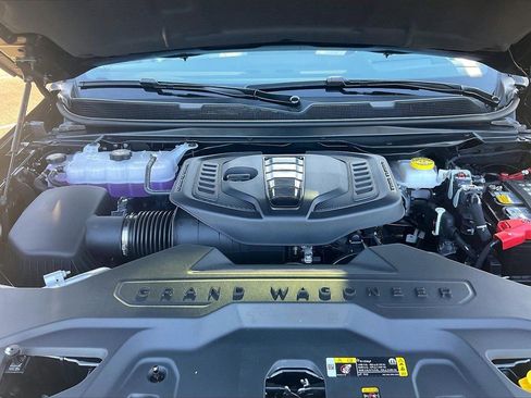 New 2026 Jeep Grand Wagoneer Summit w/ Premium Group III image 40