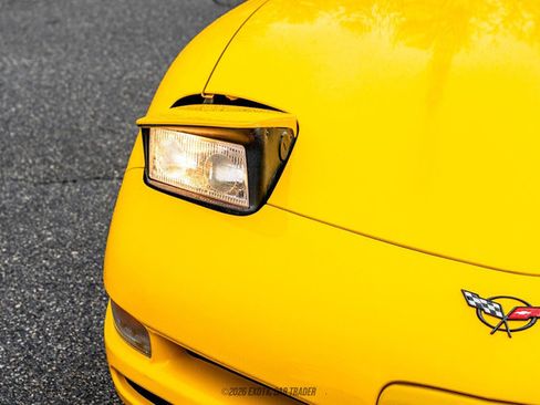 Used 2001 Chevrolet Corvette Convertible w/ Preferred Equipment Group2 image 75