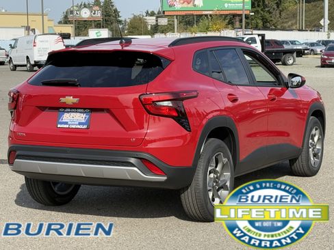 New 2026 Chevrolet Trax LT w/ Driver Confidence Package image 5