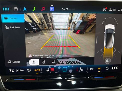 New 2026 Volkswagen ID.4 Pro image 26