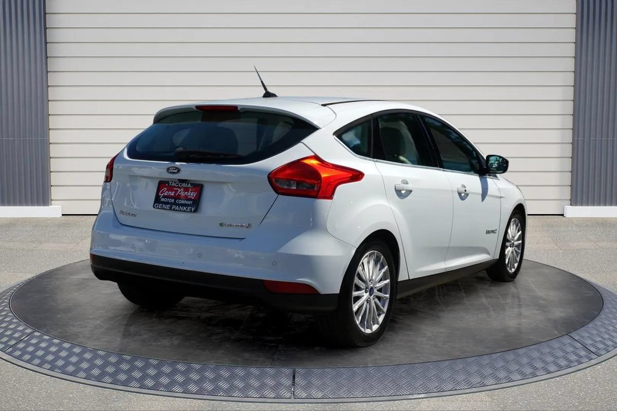 Used 2016 Ford Focus Electric Hatchback FWD image 7