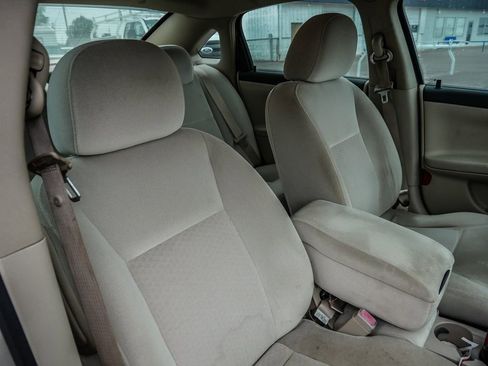 Used 2009 Chevrolet Impala LT FWD image 12