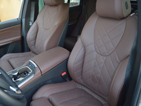 Certified 2025 BMW X5 sDrive40i w/ Premium Package image 27