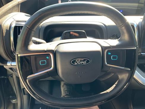 Used 2025 Ford Expedition Tremor AWD/4WD image 27