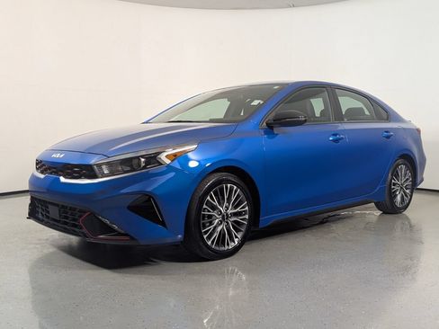 Used 2023 Kia Forte GT-Line w/ GT-Line Premium Package FWD image 3