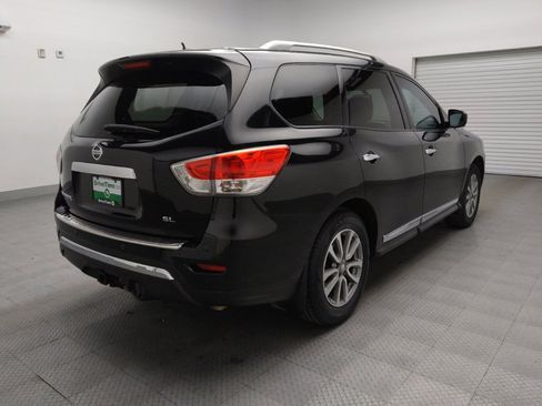 Used 2016 Nissan Pathfinder SL w/ SL Tech Package image 9
