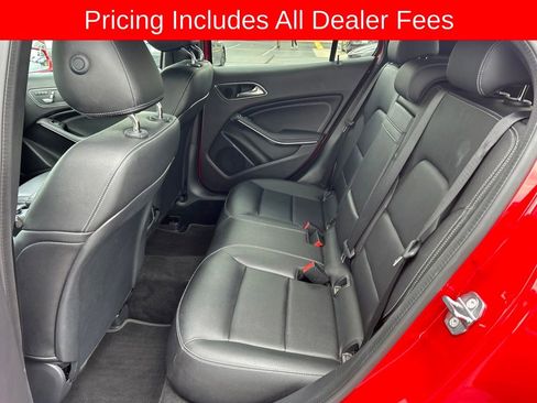 Used 2020 Mercedes-Benz GLA 250 4MATIC image 13