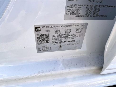 Used 2022 GMC Sierra 1500 SLT w/ SLT Premium Plus Package image 33