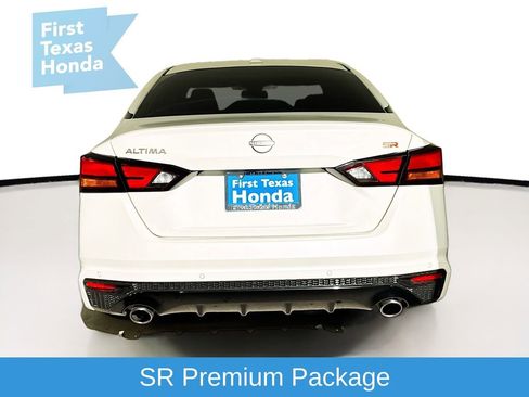 Used 2024 Nissan Altima 2.5 SR w/ SR Premium Package image 7