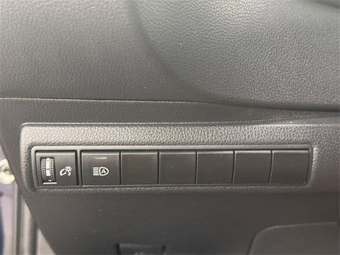 Certified 2023 Toyota Corolla SE image 18