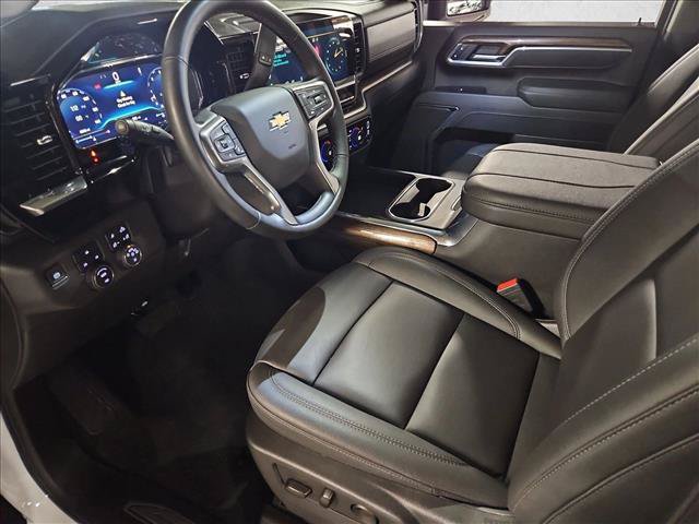 Used 2025 Chevrolet Silverado 2500 LT w/ Z71 Chrome Sport Edition AWD/4WD image 10