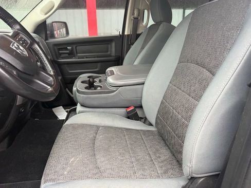 Used 2019 RAM 1500 Express w/ Wheel & Sound Group AWD/4WD image 8