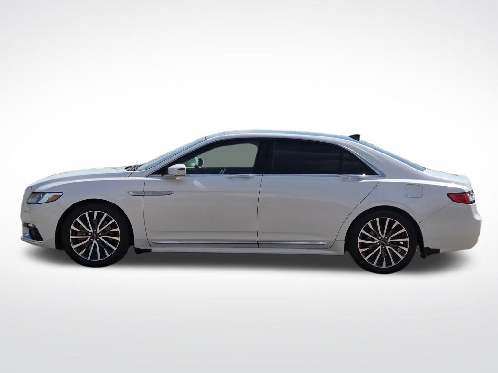 Used 2019 Lincoln Continental Select w/ Continental Climate Package AWD/4WD image 8