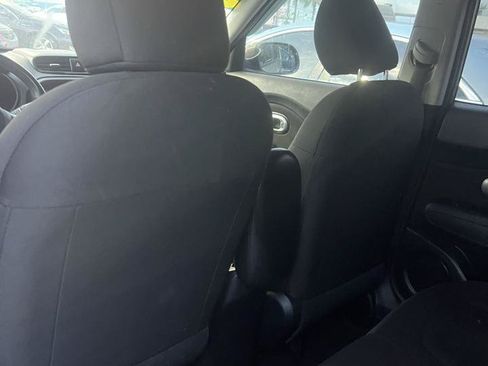 Used 2016 Kia Soul FWD image 7