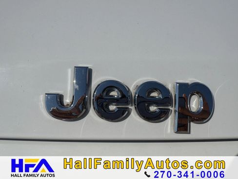 Used 2015 Jeep Patriot High Altitude FWD image 9