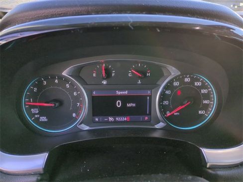 Used 2020 Chevrolet Traverse LT w/ Driver Confidence II Package image 12