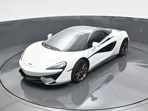 Used 2019 McLaren 570S Spider image 28