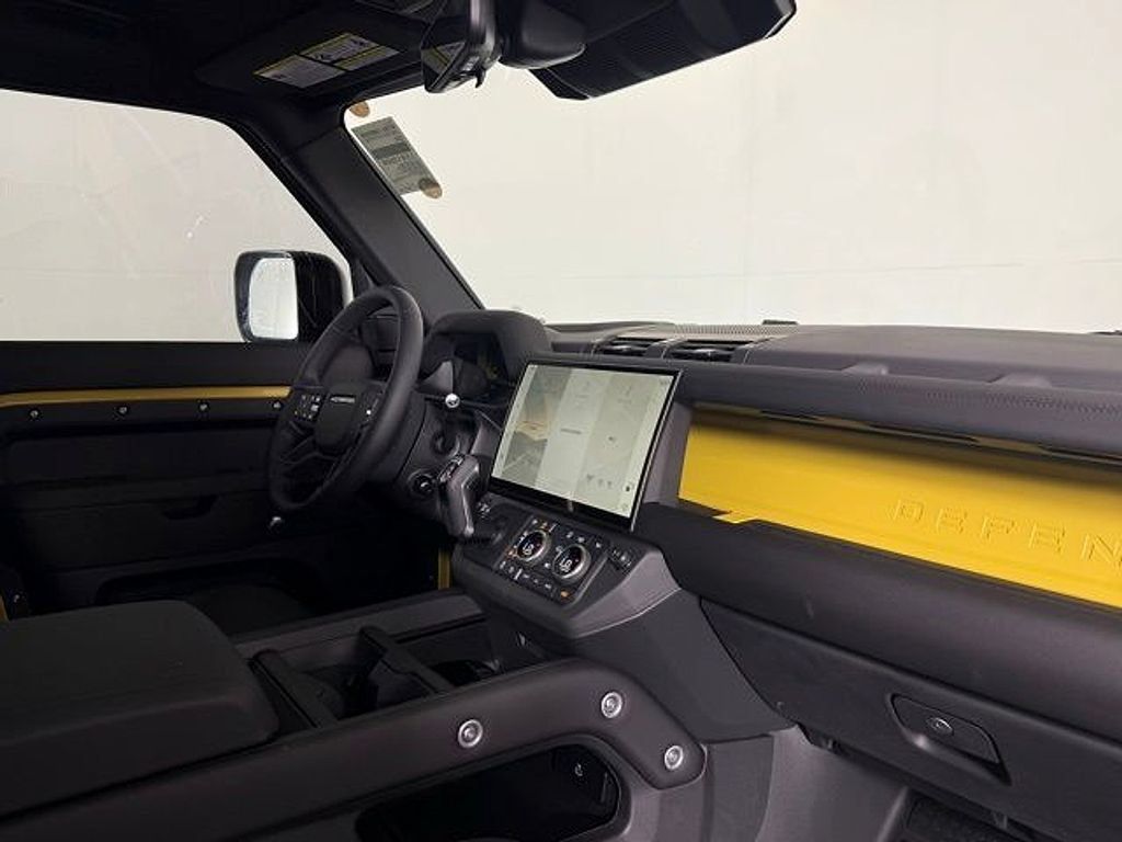 New 2026 Land Rover Defender 110 AWD/4WD image 23