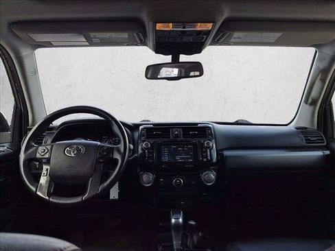 Used 2018 Toyota 4Runner TRD Off-Road Premium AWD/4WD image 13