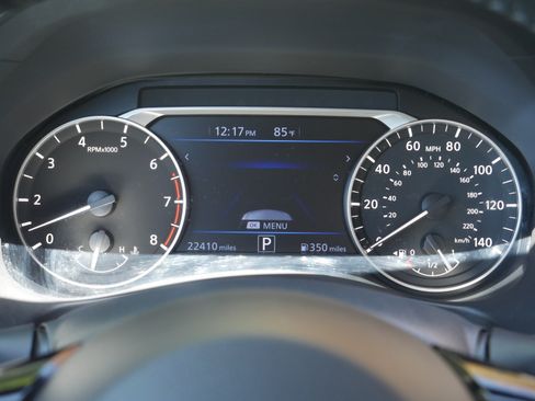 Certified 2022 Nissan Altima 2.5 SV w/ SV Premium Package AWD/4WD image 8