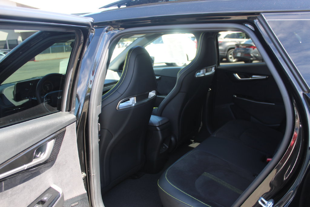 Used 2023 Kia EV6 GT AWD/4WD image 17