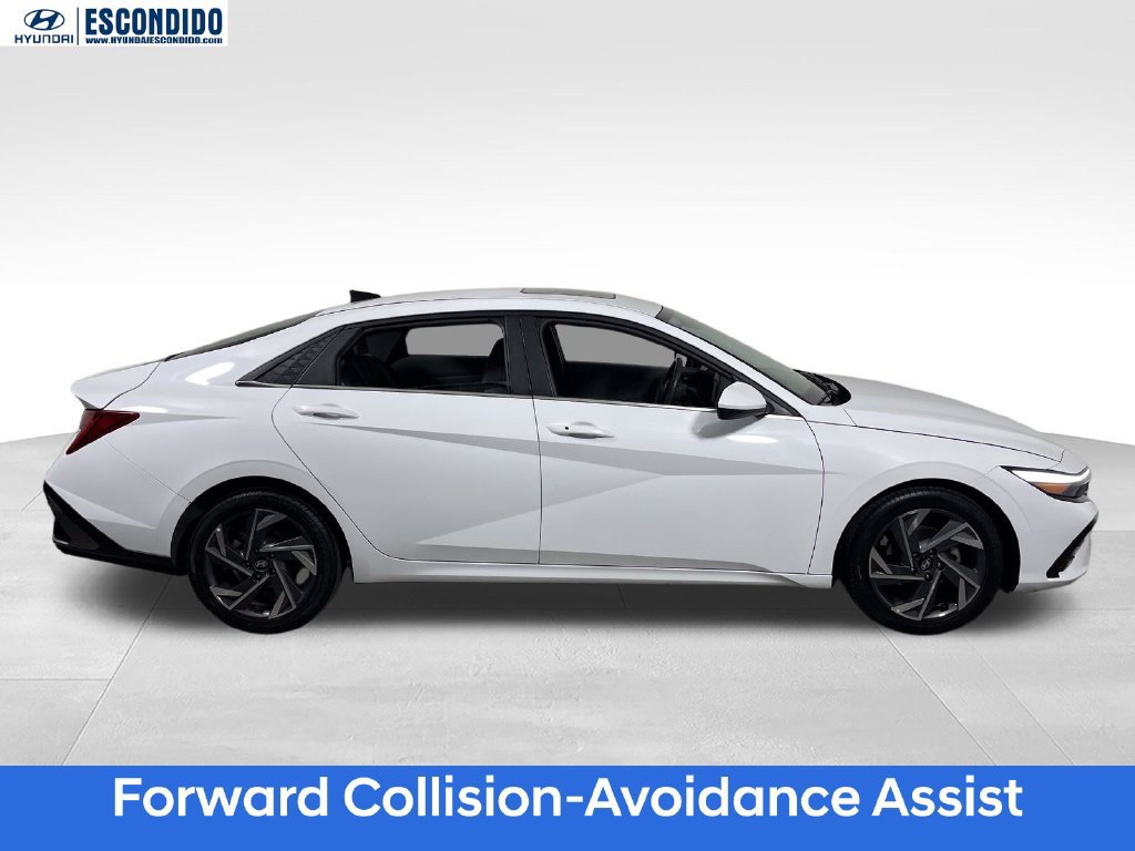 Certified 2025 Hyundai Elantra SEL FWD image 3