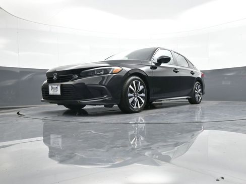 Certified 2023 Honda Civic EX image 25