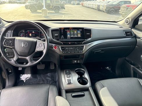 Used 2022 Honda Pilot Black Edition image 18